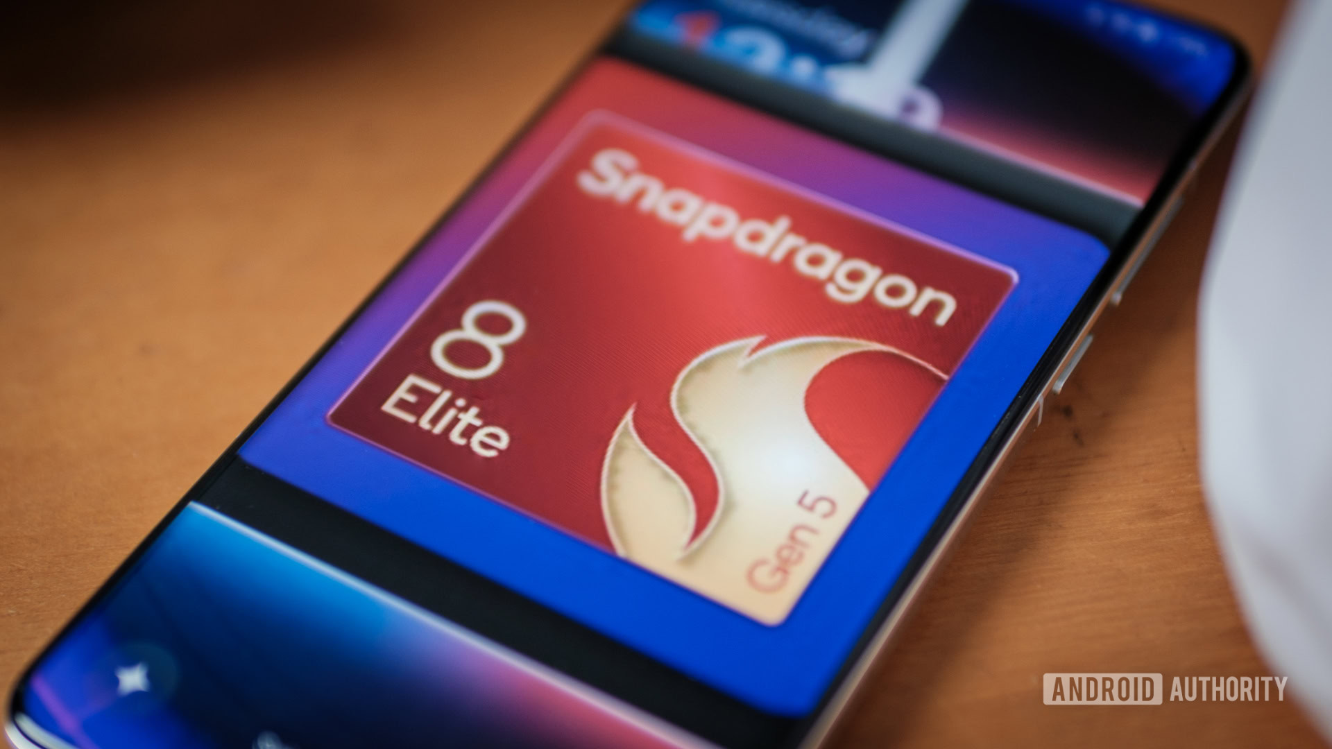 Внутренняя революция: обзор Galaxy Z Flip 8 с Snapdragon 8 Gen 5