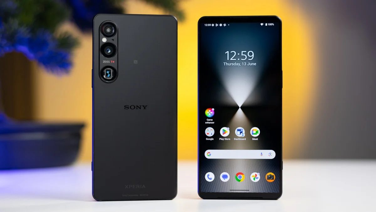 Sony наносит ответный удар: Android 16 выходит сразу на флагман и середнячок 2024 года