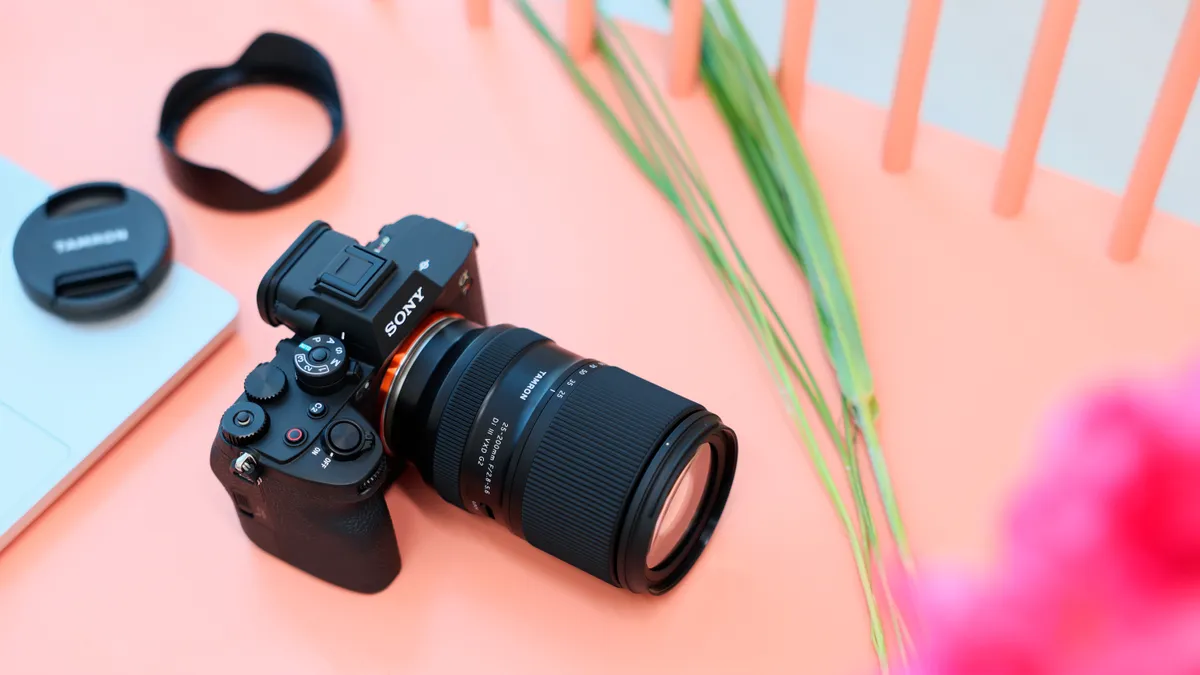 Tamron 25–200 мм