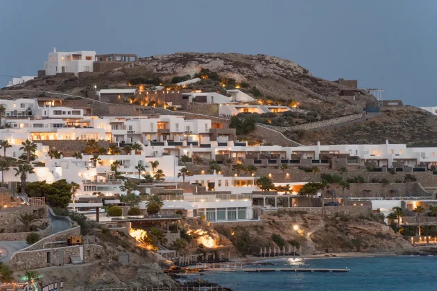 Tamron 25–200 мм