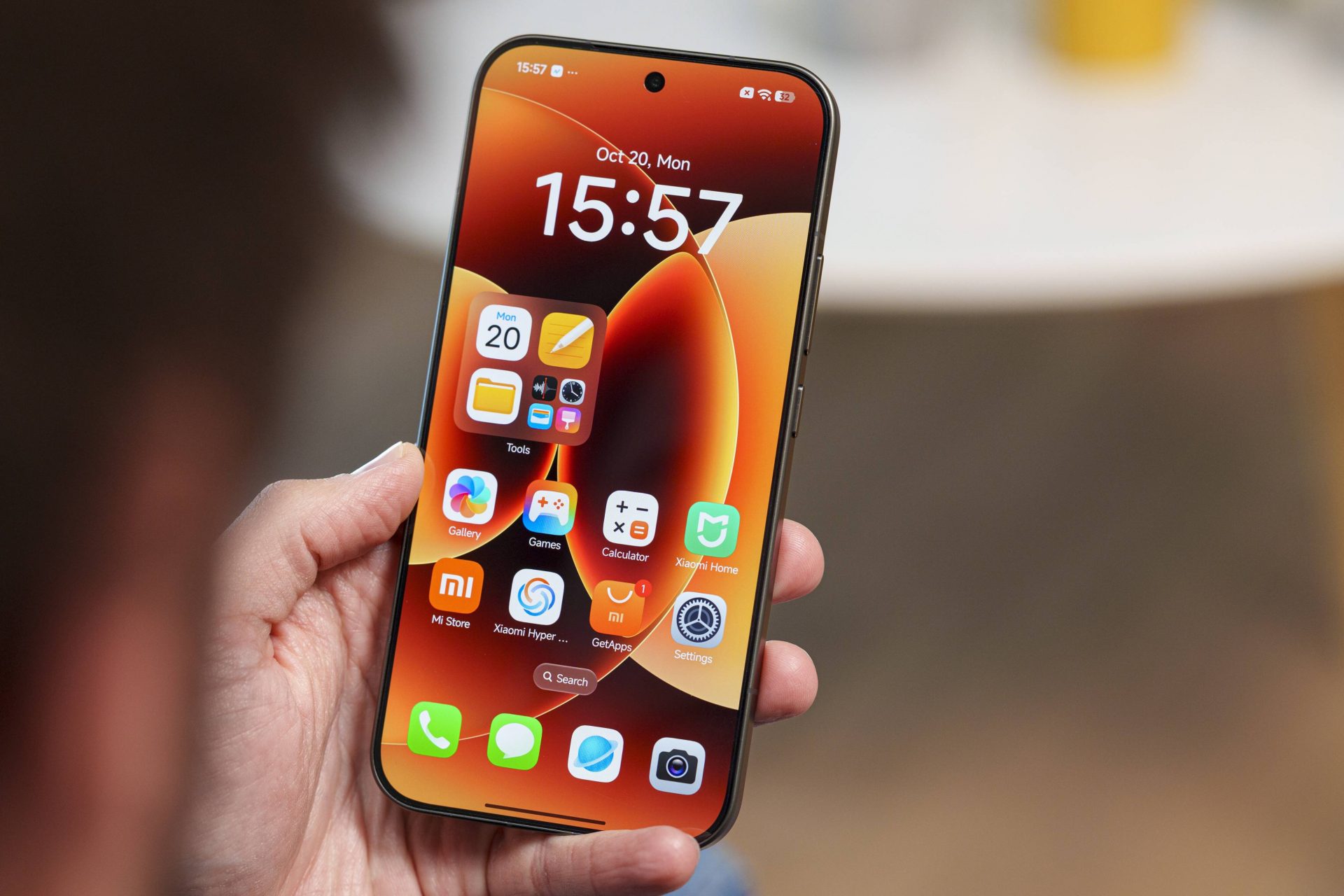 Убийца iPhone или наглый клон? Xiaomi 17 Pro Max получил второй экран, но забыл про софт