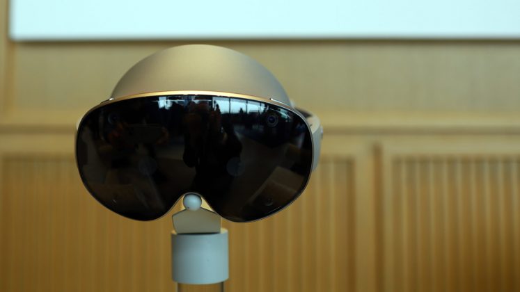 Samsung Galaxy XR: умная, легкая и вдвое дешевле Vision Pro фото