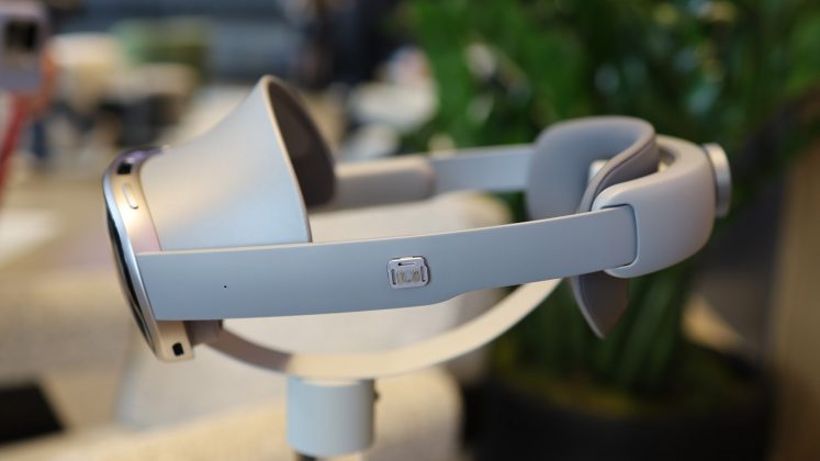 Samsung Galaxy XR: умная, легкая и вдвое дешевле Vision Pro фото