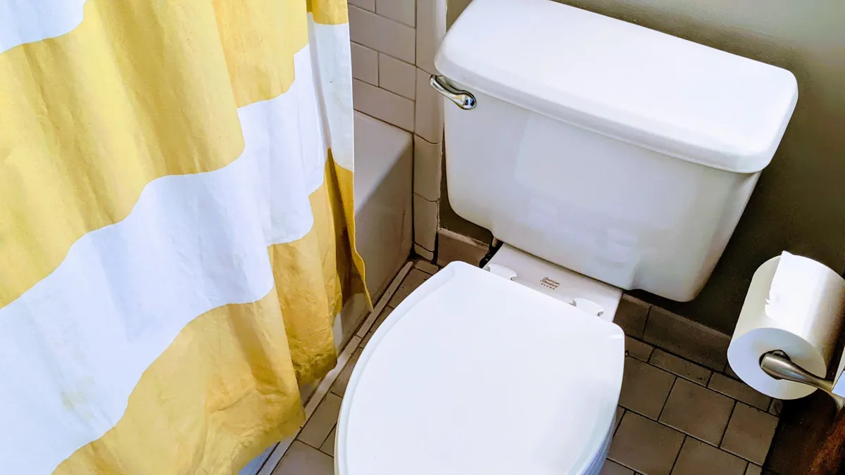 Ваш смартфон в уборной превращается в оружие. Узнайте, в чём цель