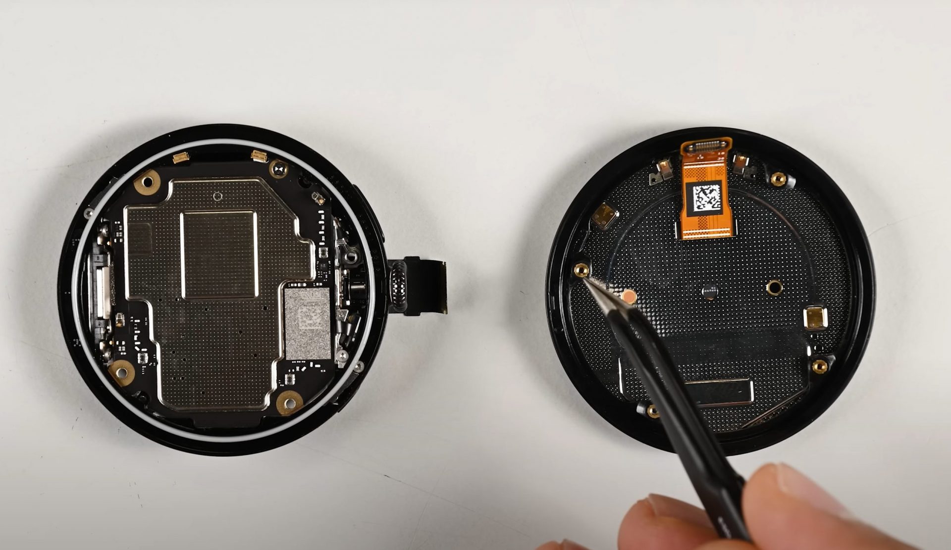 Революция ремонтов: Pixel Watch 4 превзошел Apple Watch 11