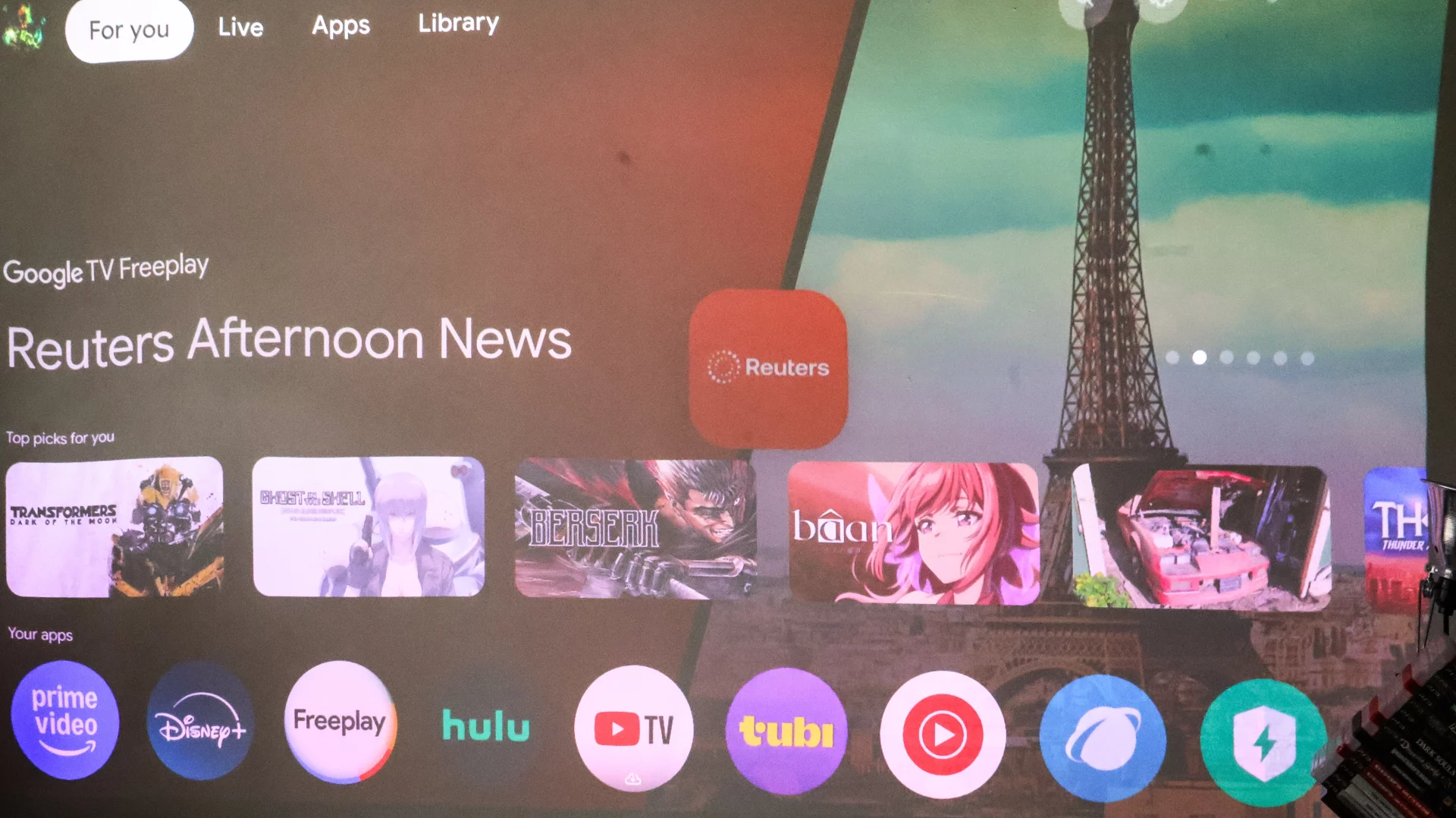 Забудьте про OLED: я променял его на 200-дюймового лазерного монстра и (почти) не жалею