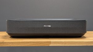 Обзор Hisense PL2 — отличный УКФ-проектор за свою цену