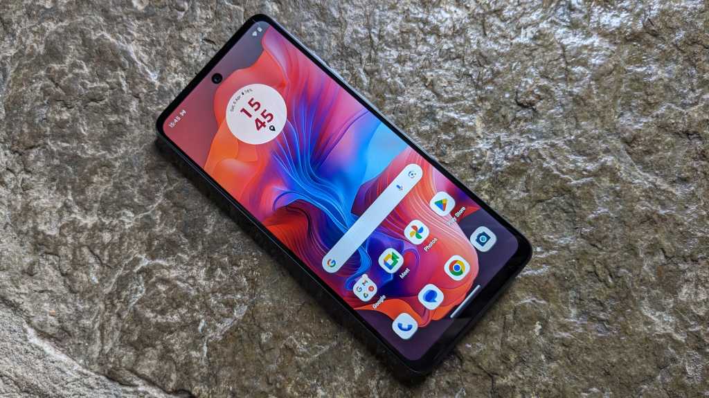 Обзор Motorola Moto G04 — чемпион среди ультрабюджетников