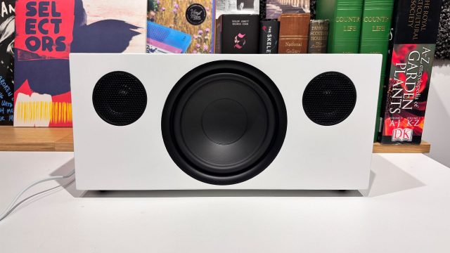 Обзор Audio Pro C20 W: швейцарский нож с заточенными лезвиями Обзор Audio Pro C20 W: швейцарский нож с заточенными лезвиями