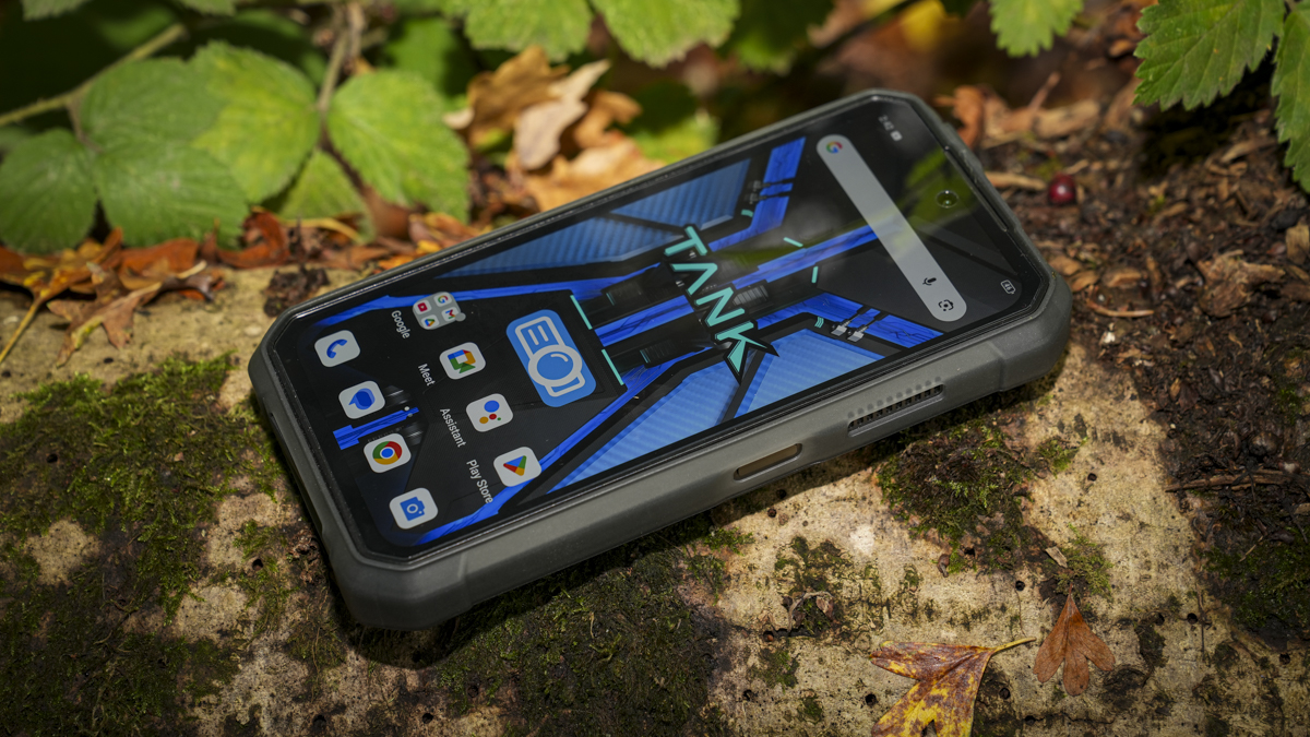Обзор 8849 Tank 4 Pro: защищённый телефон с проектором, который впечатляет картинка Обзор 8849 Tank 4 Pro: защищённый телефон с проектором, который впечатляет
