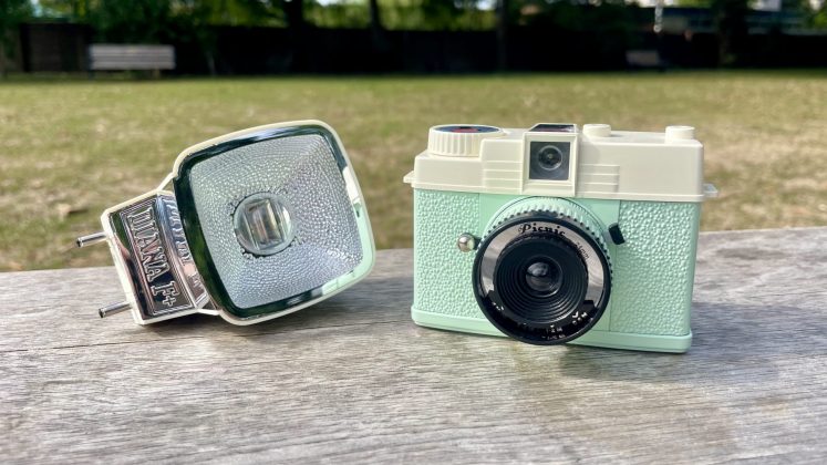Lomography Lomourette