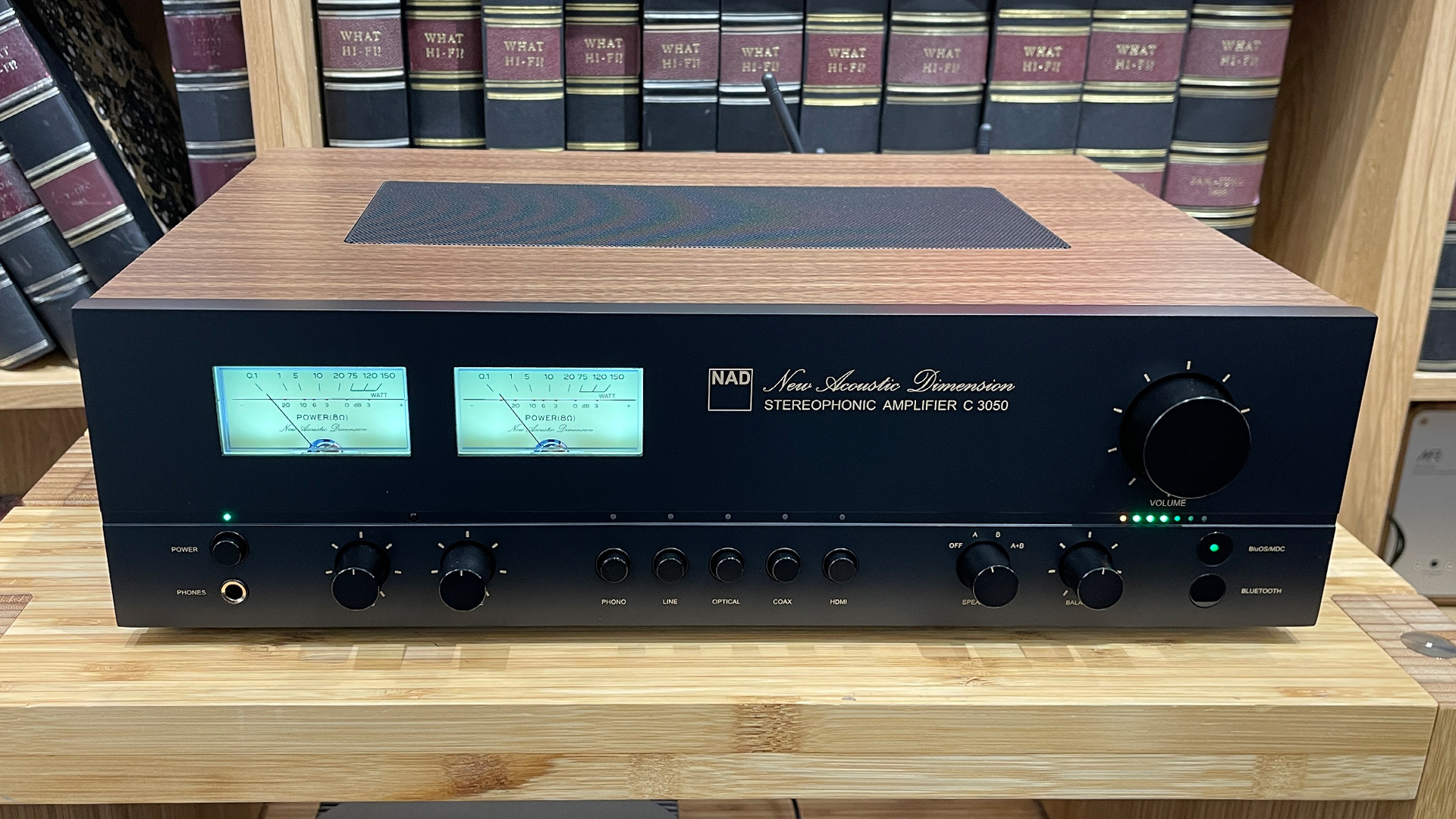 NAD C 3050 (с модулем MDC2 BluOS-D)
