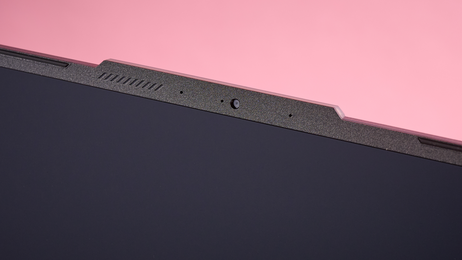 Обзор MSI Cyborg 15 — бюджетный игровой ноутбук картинка MSI Cyborg 15