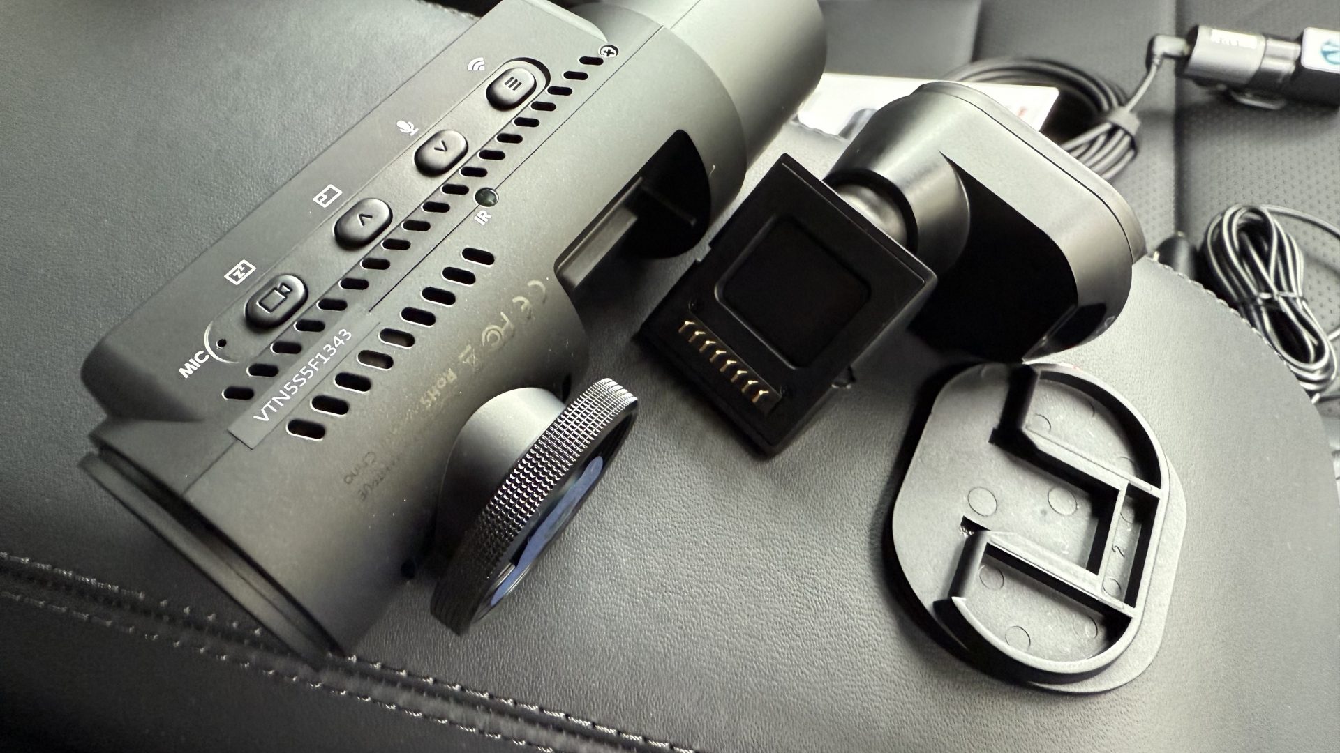 Обзор VanTrue Nexus 5S: четыре объектива для полного обзора внутри и снаружи картинка Обзор VanTrue Nexus 5S: четыре объектива для полного обзора внутри и снаружи