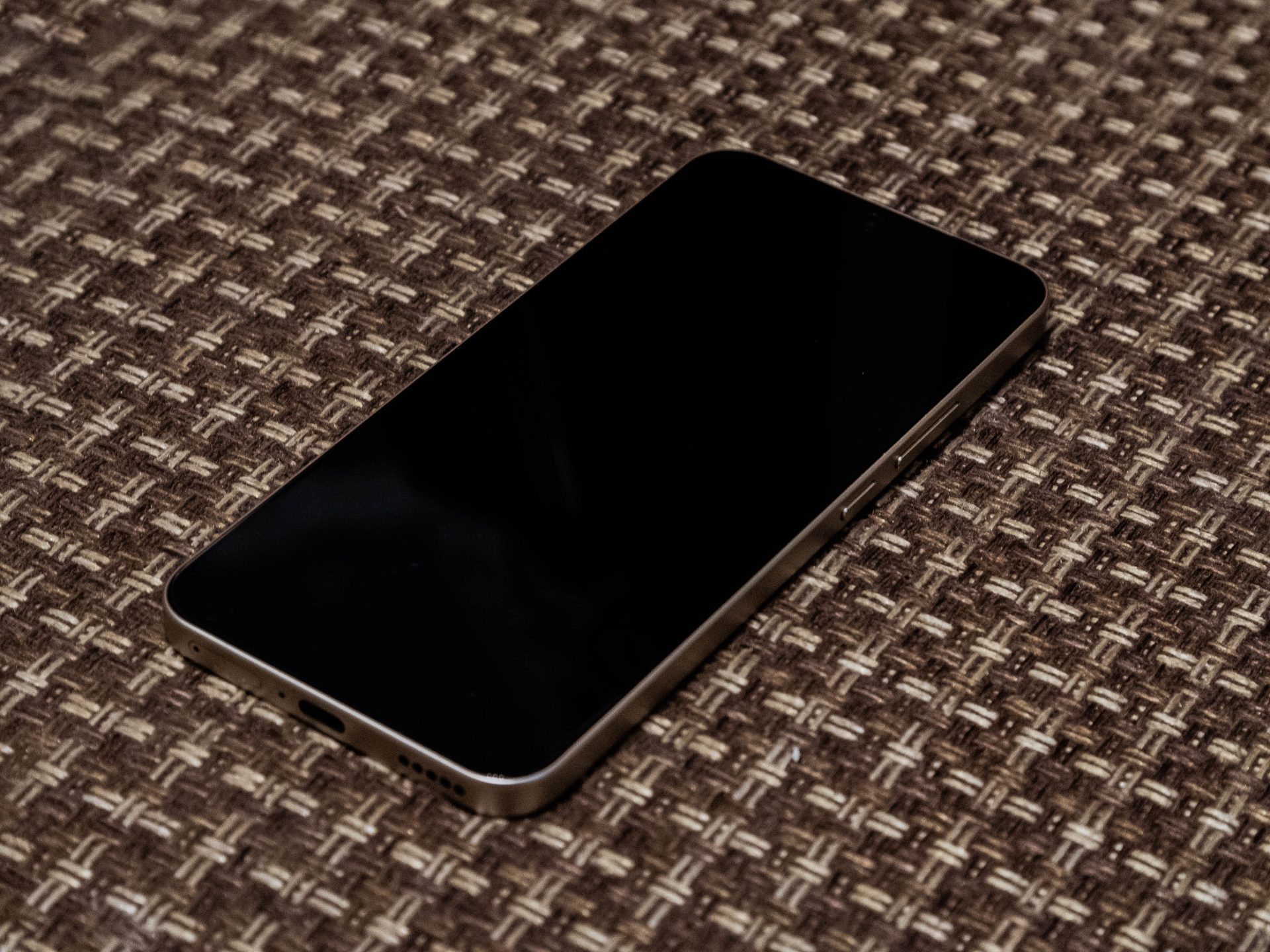 Неубиваемый смартфон HONOR X9d: обзор и тесты прочности картинка HONOR X9d