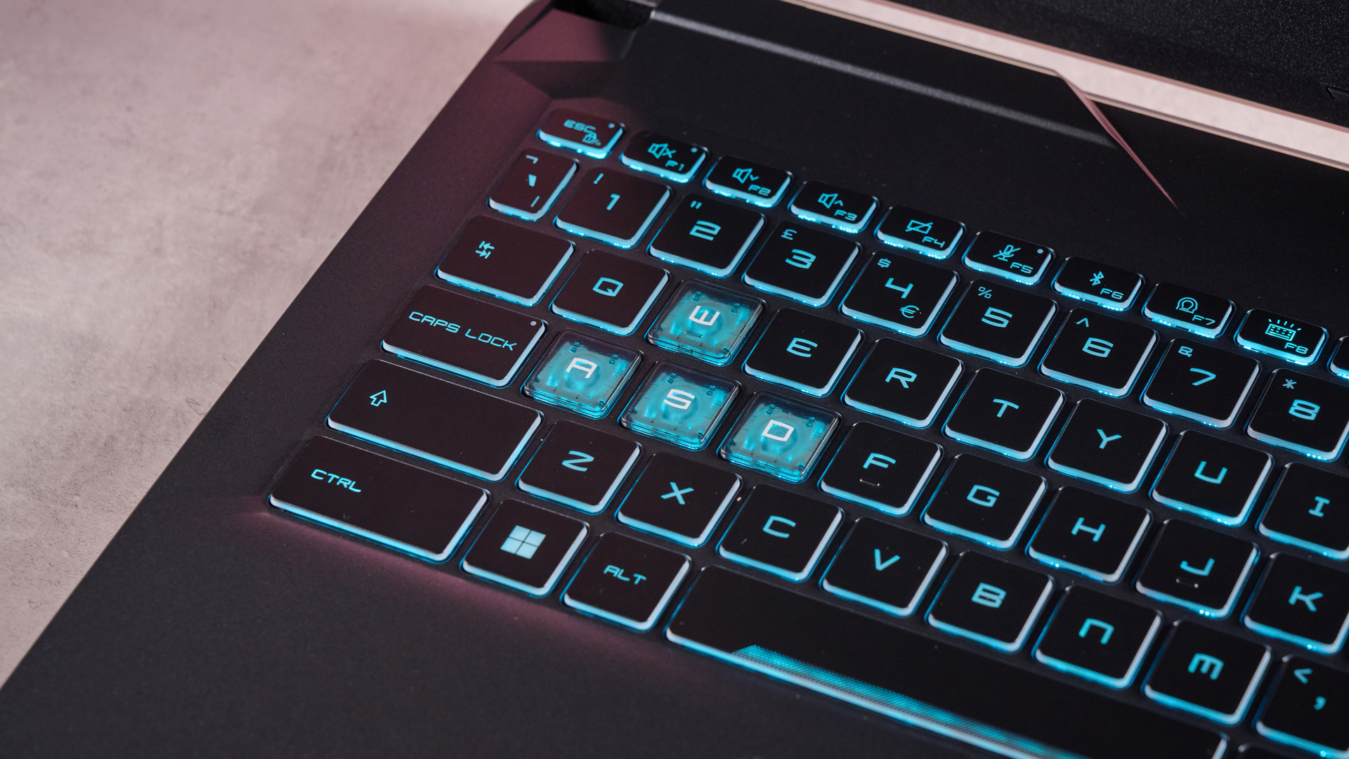 Обзор MSI Cyborg 15 — бюджетный игровой ноутбук картинка MSI Cyborg 15