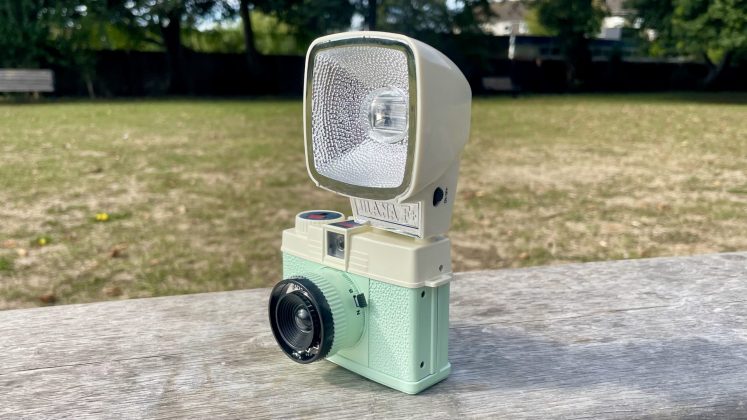 Lomography Lomourette
