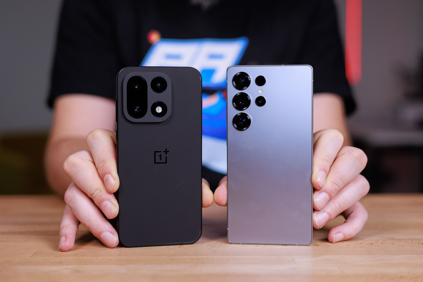 OnePlus 15 против Galaxy S25 Ultra