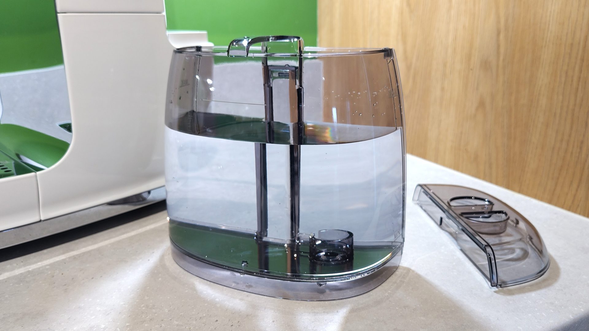 Обзор Smeg ECF03 — стильная кофемашина в стиле 1950-х картинка Smeg ECF03