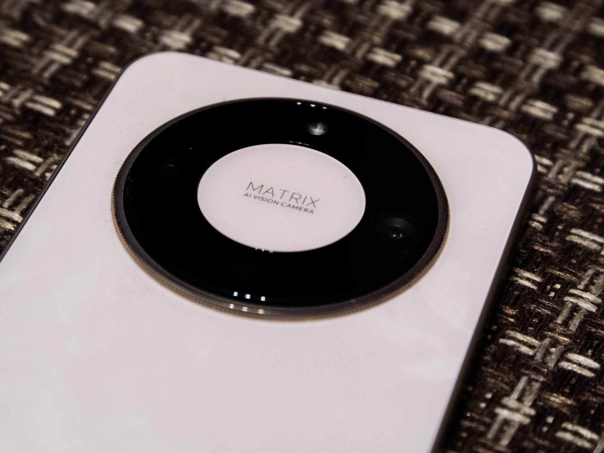 Неубиваемый смартфон HONOR X9d: обзор и тесты прочности картинка HONOR X9d