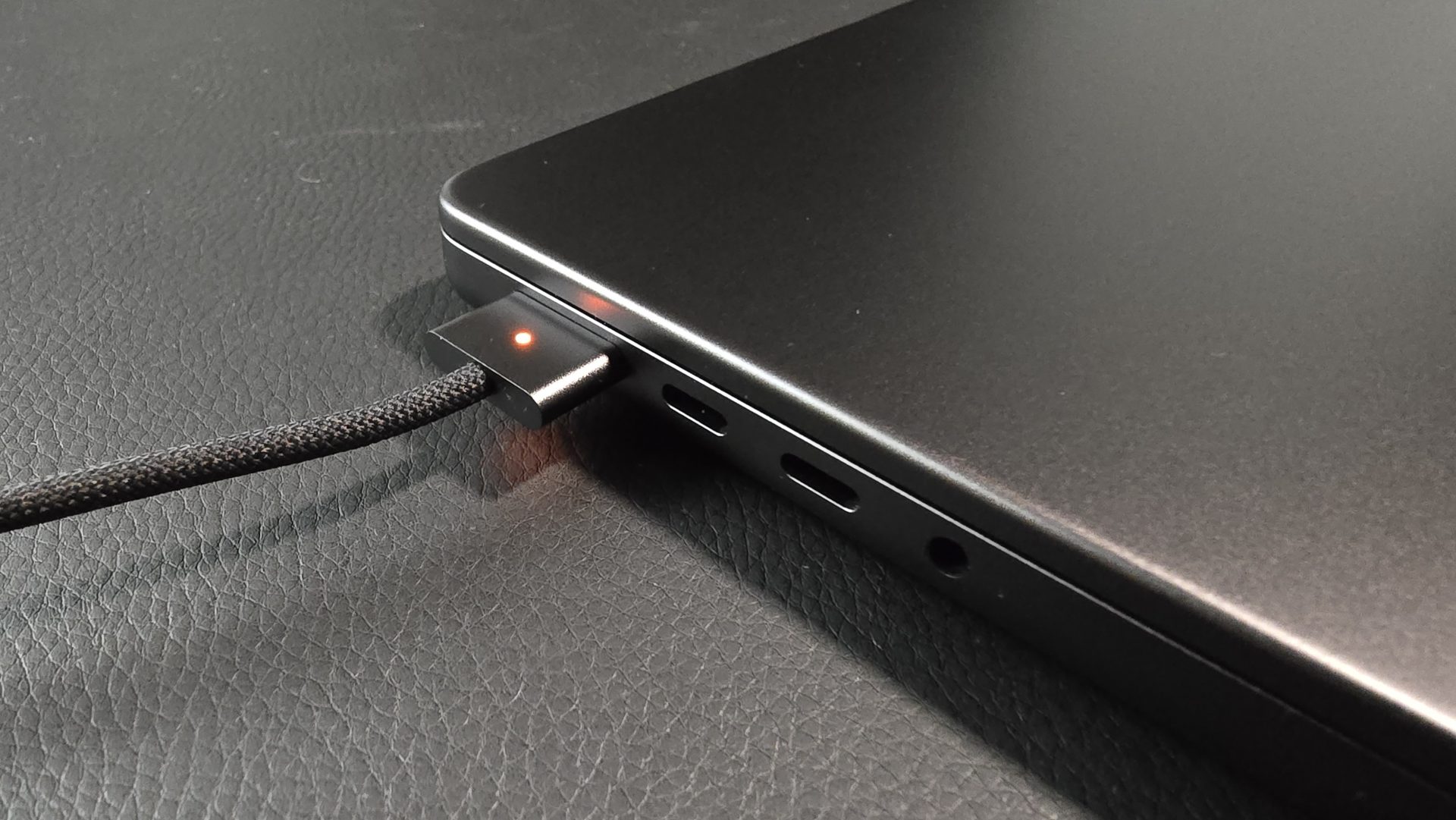 Apple MacBook Pro M5 