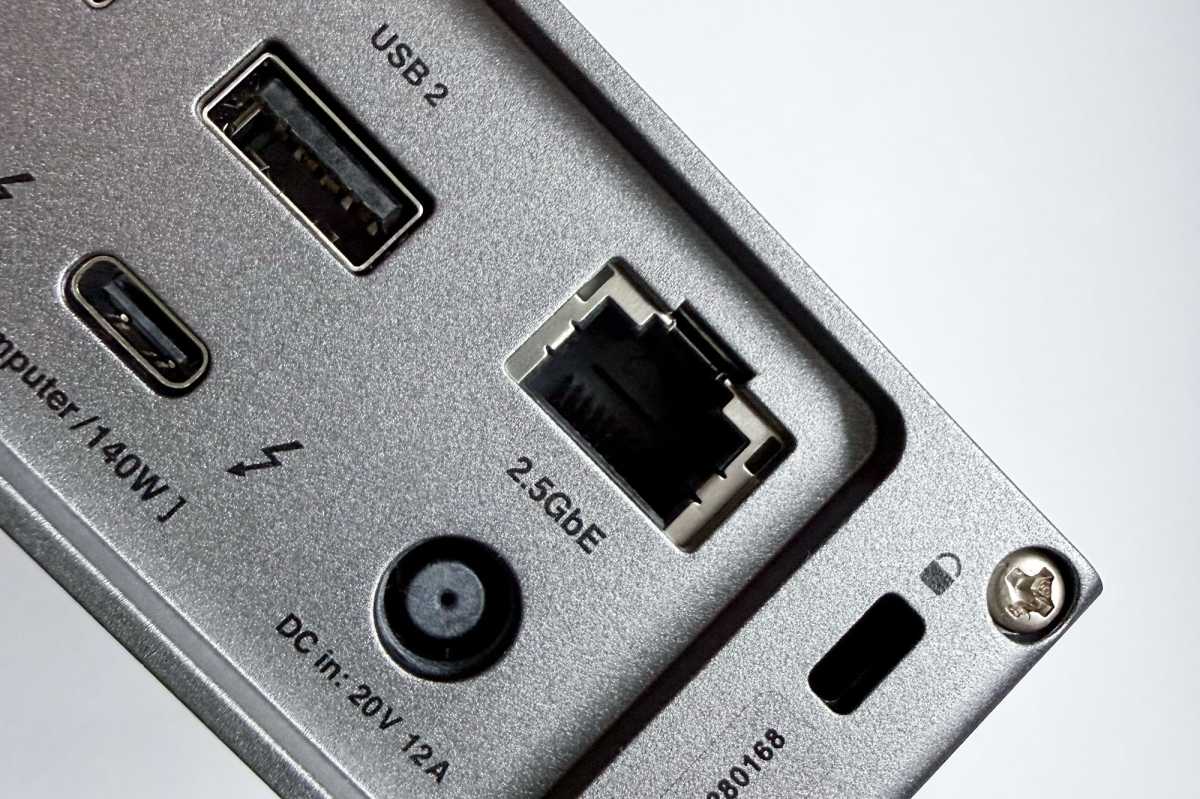 Обзор CalDigit TS5: первоклассная док-станция с 15 портами картинка CalDigit TS5