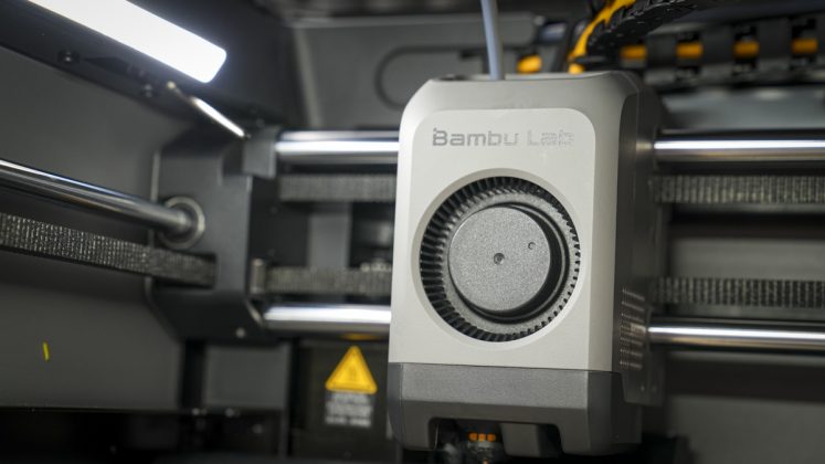 3D-принтер Bambu Lab P2S с AMS 2 Pro для точной печати