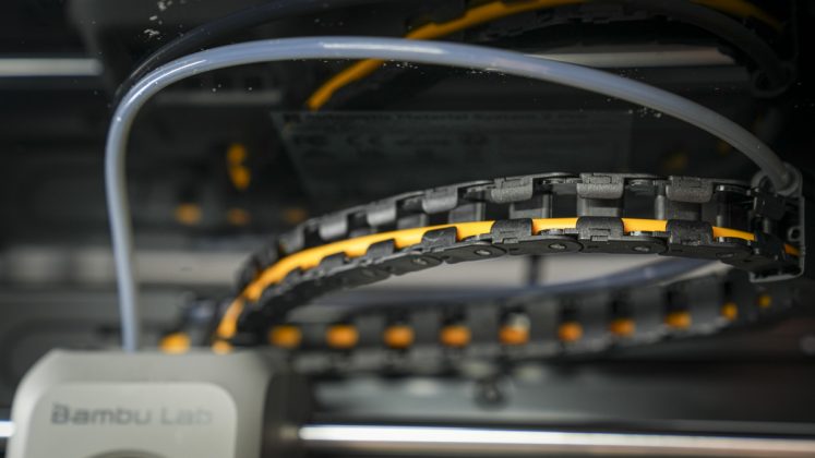 3D-принтер Bambu Lab P2S с AMS 2 Pro для точной печати