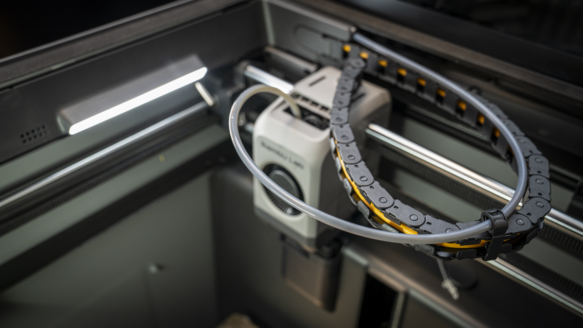 3D-принтер Bambu Lab P2S с AMS 2 Pro для точной печати