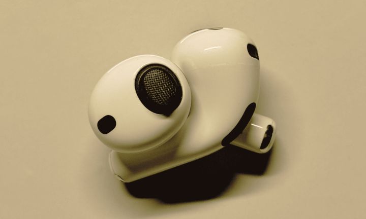 AirPods Pro 3 — универсальные наушники Apple