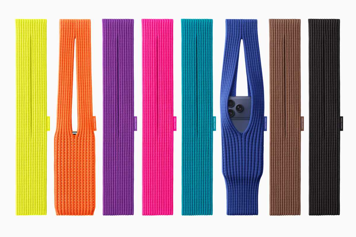 Неожиданный гаджет Apple iPhone Pocket взорвал мозг картинка Аксессуар iPhone Pocket: возвращение «техно-носка»