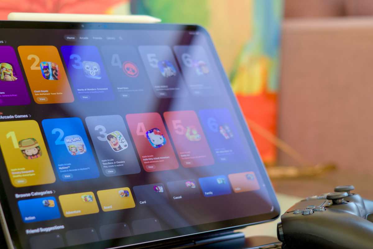 Аксессуары для iPad: планшет универсальный инструмент