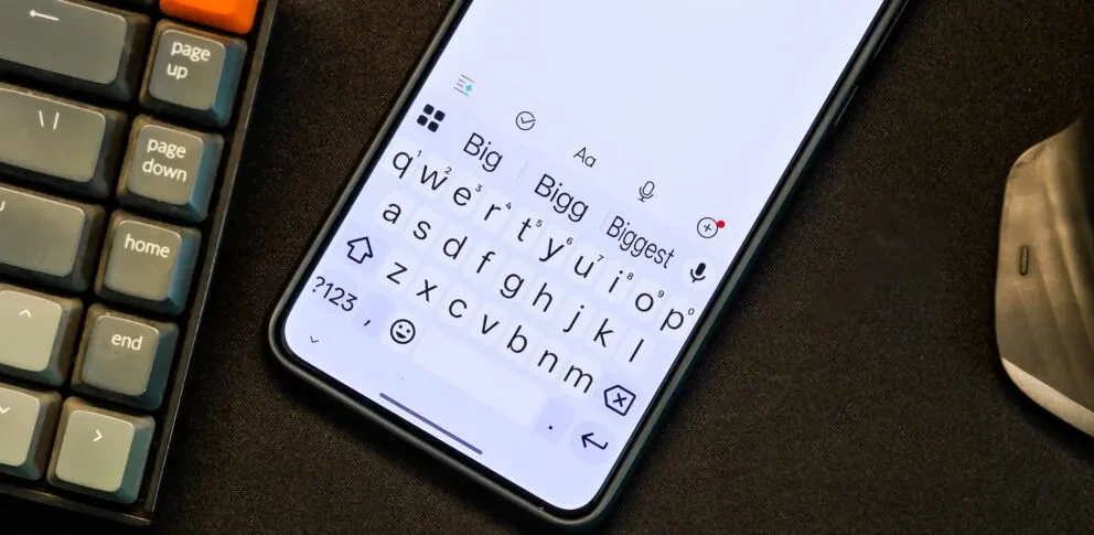12 приложений, которые я советую установить на Android-смартфоны тем, кто не разбирается в технологиях