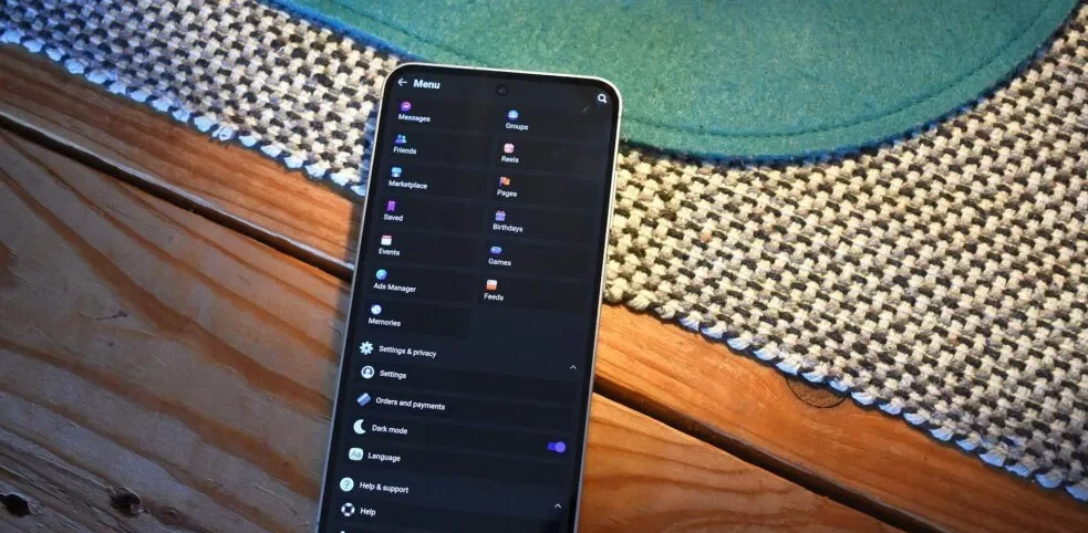 12 приложений, которые я советую установить на Android-смартфоны тем, кто не разбирается в технологиях