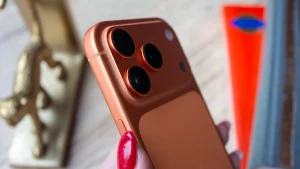 Apple снова всё делает не так: iPhone 18 Fold будет стоить безумных денег, а базовые модели выйдут с опозданием