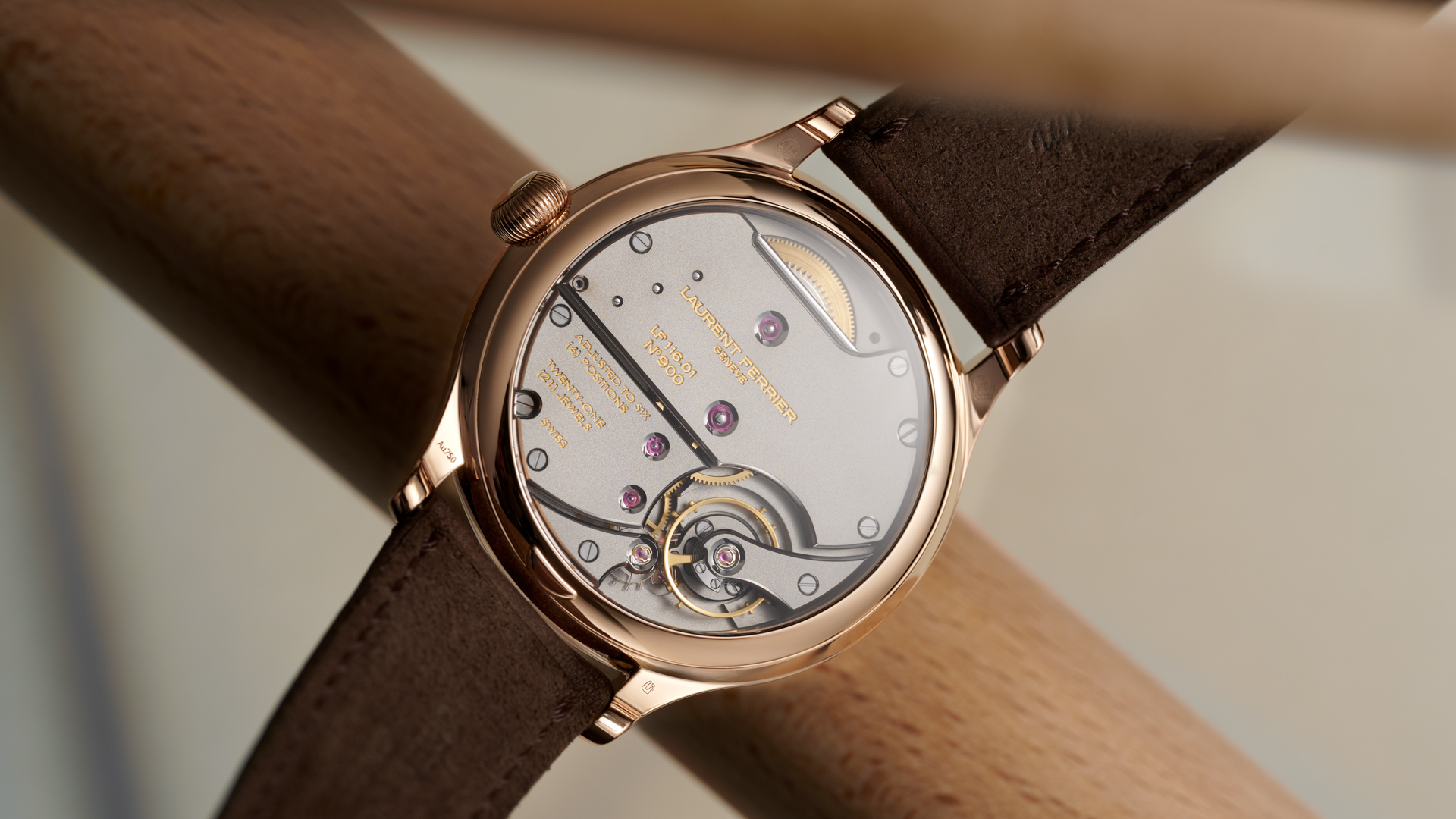Часы Laurent Ferrier Classic Origin Beige разжигают страсть картинка Часы Laurent Ferrier Classic Origin Beige с красным золотом