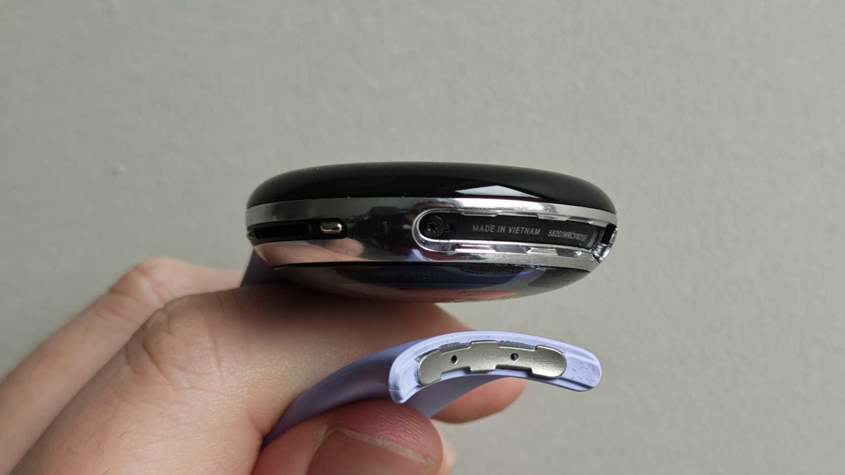 Часы Pixel Watch 4: куполообразный экран и ИИ на запястье