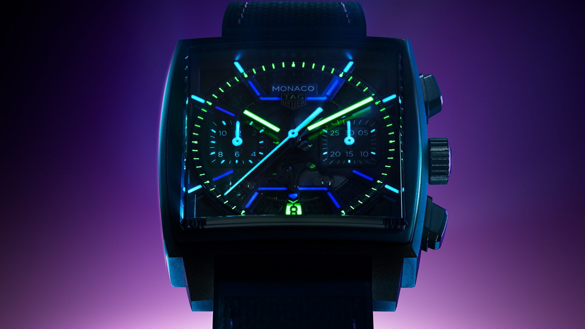 Часы TAG Heuer Monaco с градиентным циферблатом