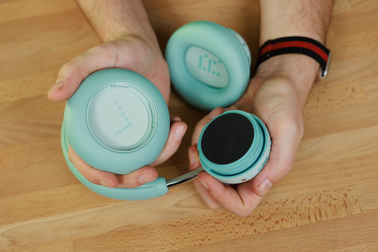 CMF Headphone Pro — накладные наушники за 8 тыс. руб.