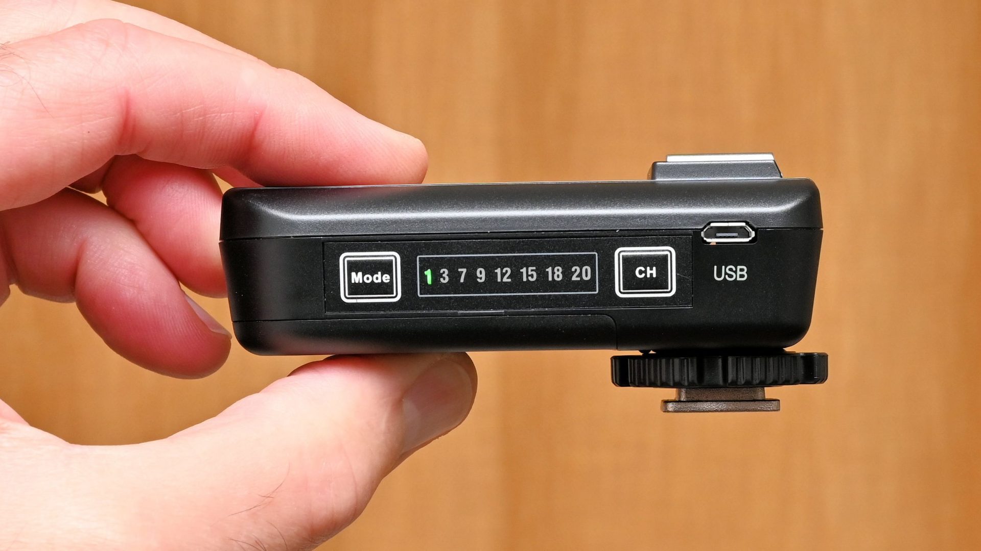 Обзор Elinchrom EL-Skyport Universal Plus — триггер для вспышек картинка Elinchrom EL-Skyport Universal Plus — универсальный триггер