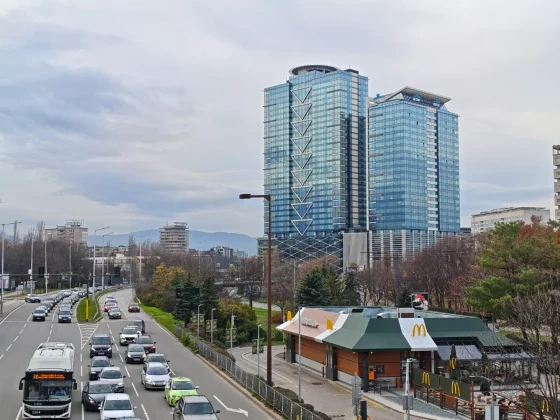 фото на Poco F8 Ultra