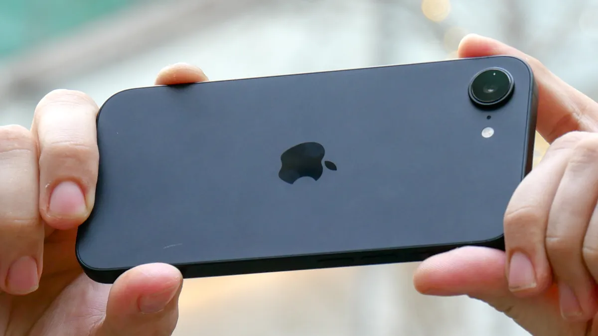 Раскрыты все карты: что известно о загадочном iPhone 17e картинка iPhone 17e