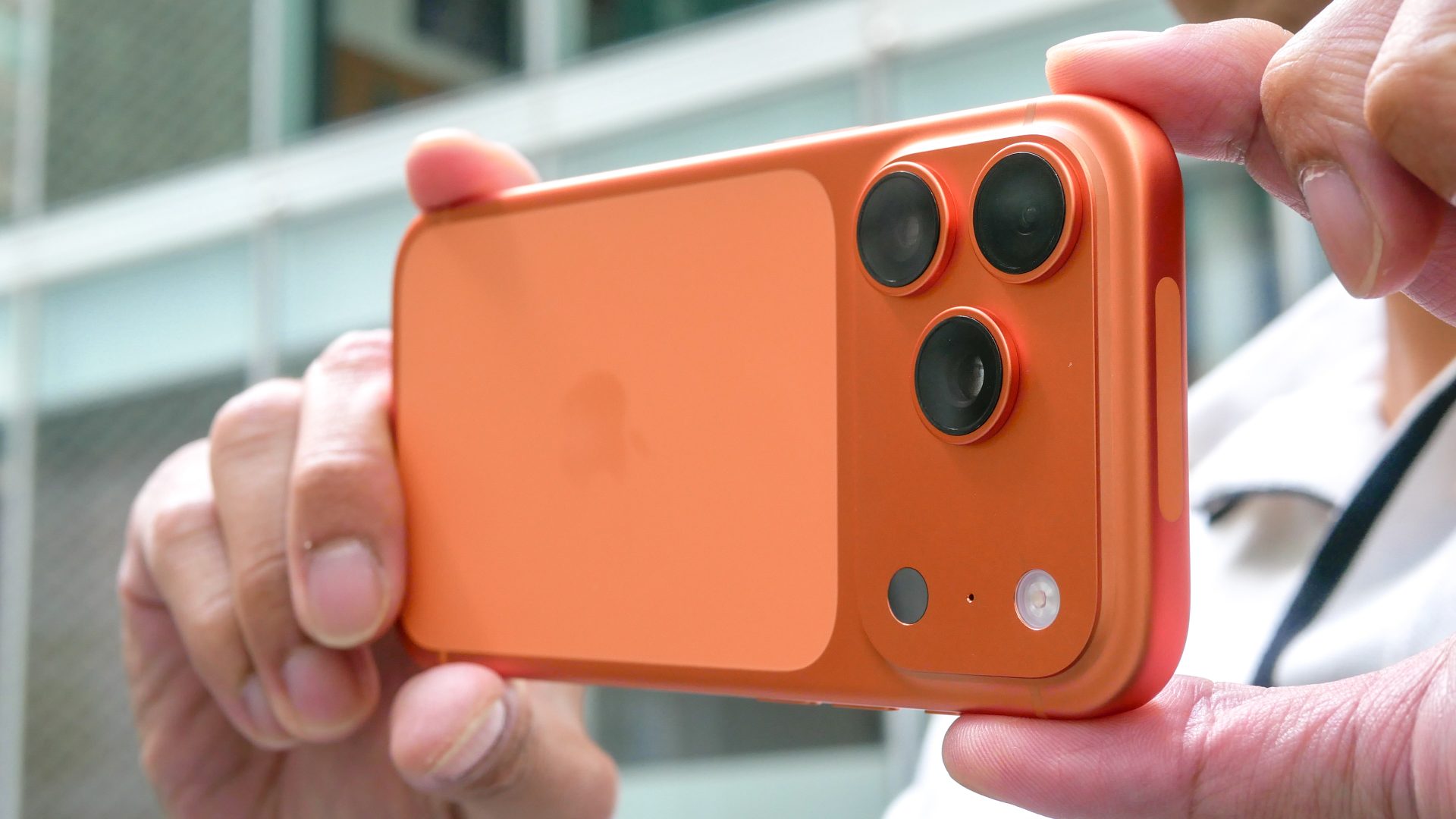 iPhone 18 Pro — это провал: Apple приберегла главную фишку для Pro Max картинка iPhone 18 Pro — это провал Apple приберегла главную фишку для Pro Max