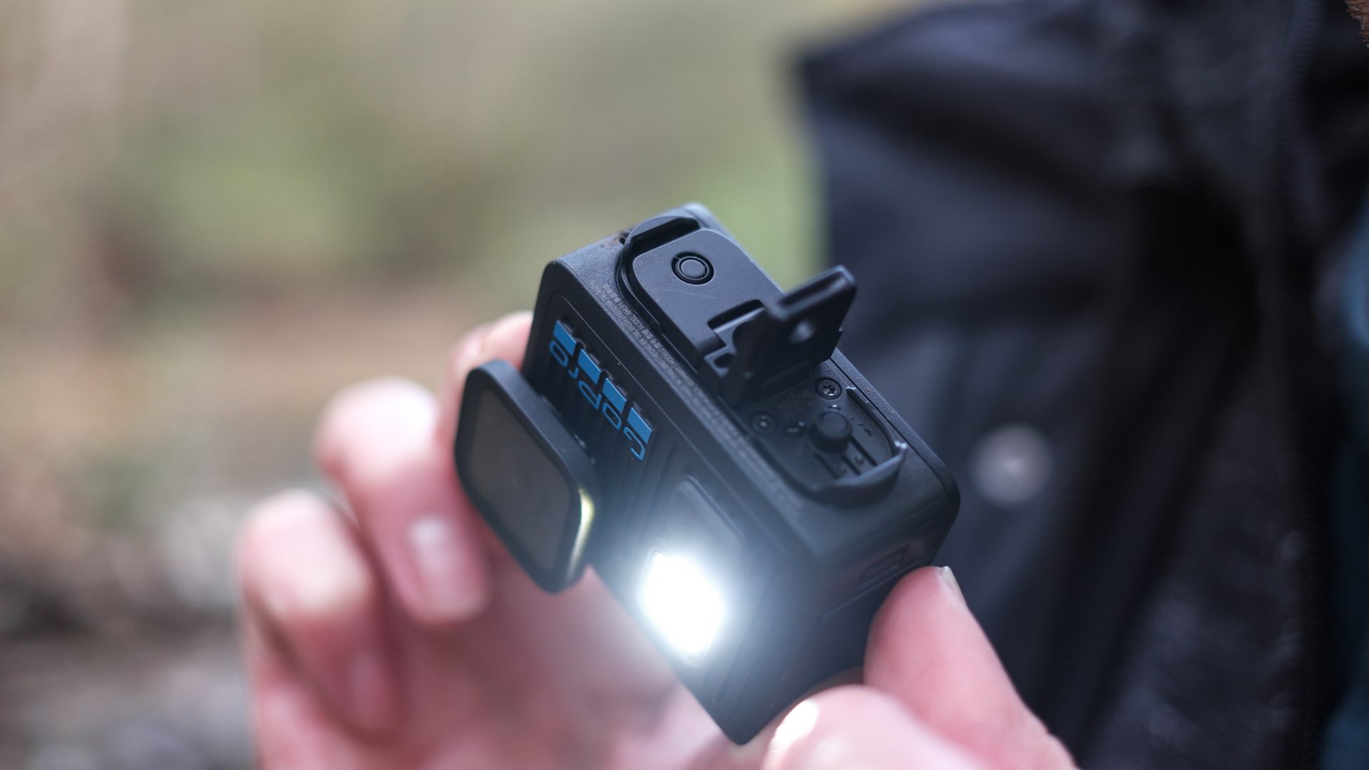 Экшн-камера GoPro Lit Hero: фонарик вместо функций