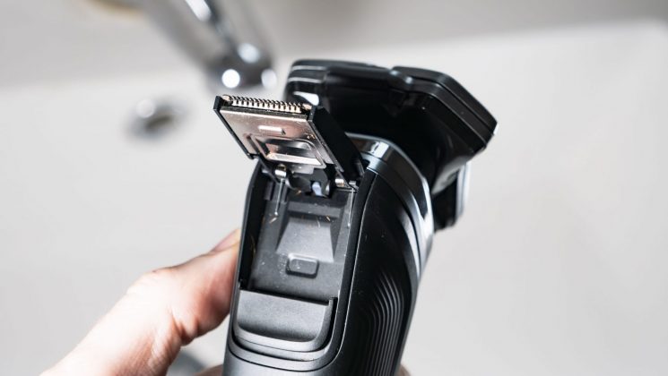 Электробритва Philips i9000 для комфортного бритья