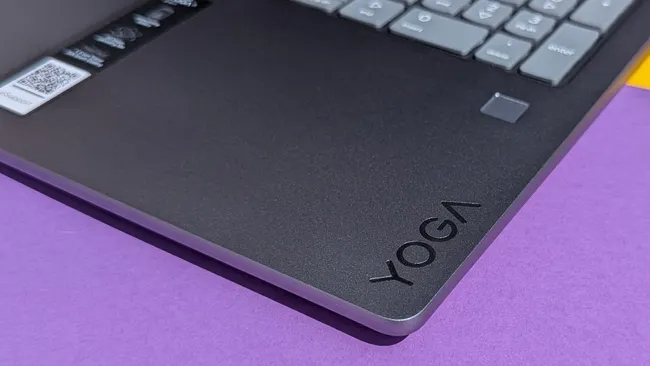  Lenovo Yoga 7i 2-in-1 16ILL10