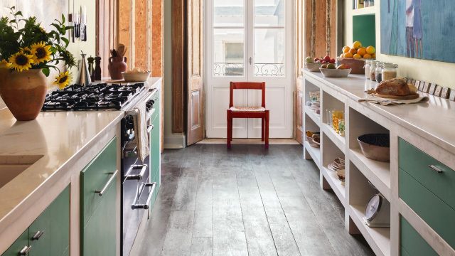 Камбузная кухня: идеи хранения и стиля от дизайнеров1 Камбузная кухня: идеи хранения и стиля от дизайнеров