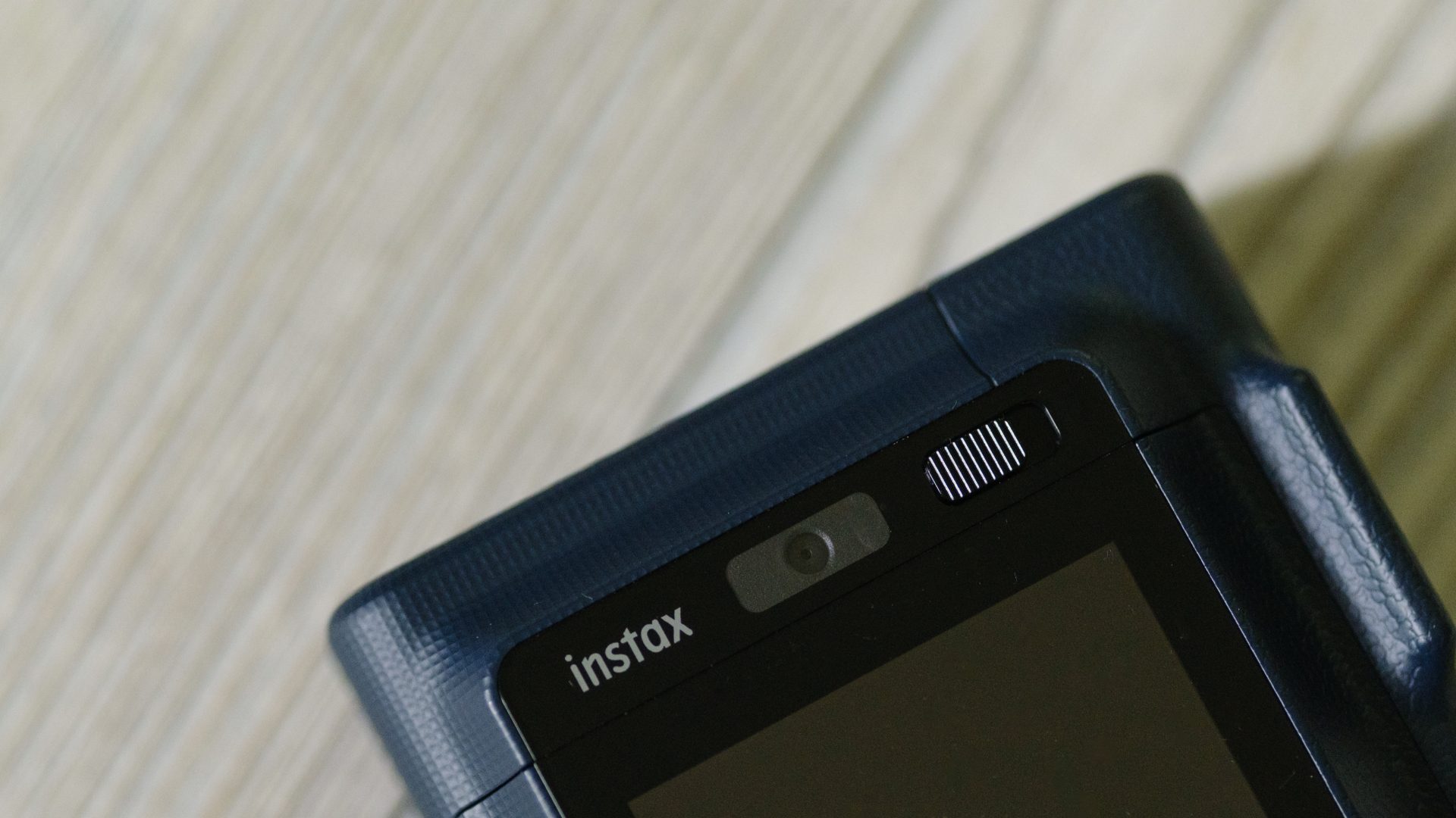 Камера Instax Mini LiPlay+ выводит печать на новый уровень