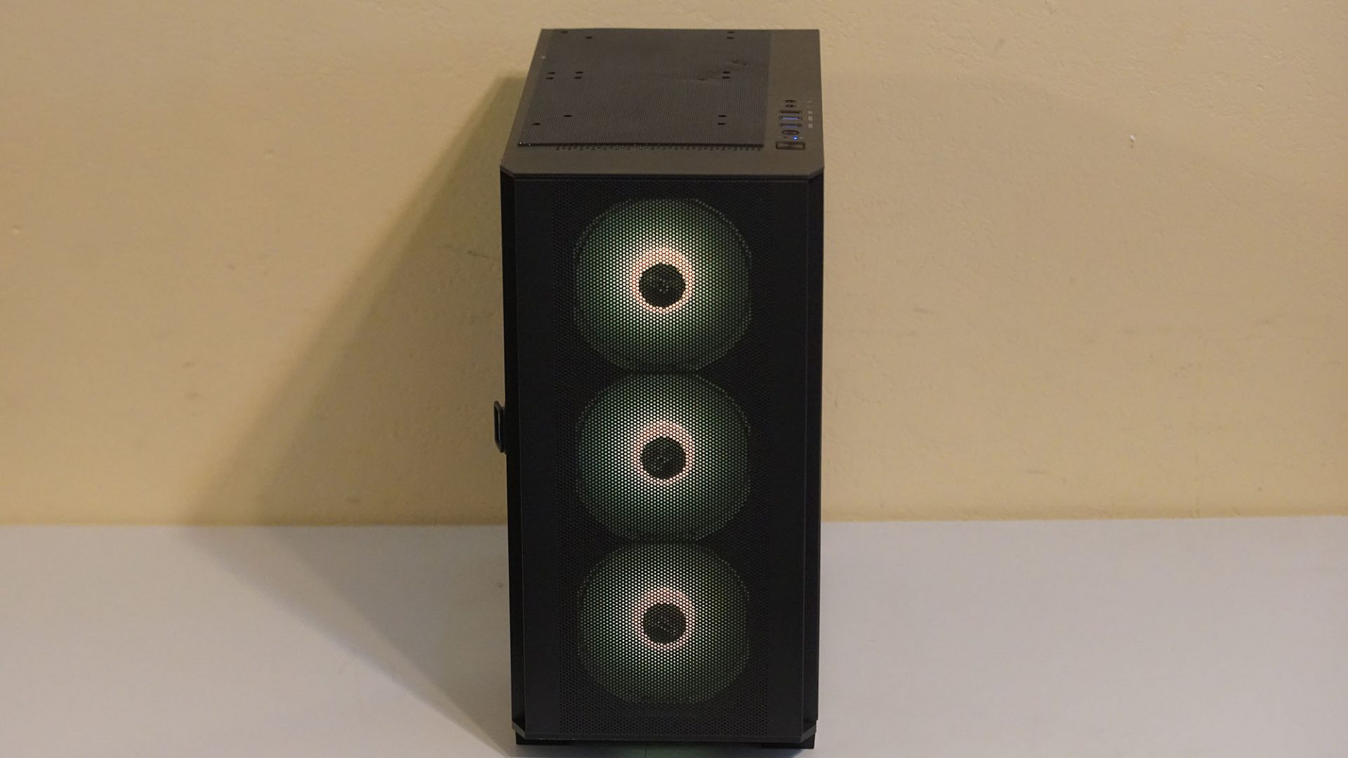 Обзор ПК Quoted Tech Shield — игровой зверь без переплат картинка Компьютер Tech Shield: игровой старт без головной боли