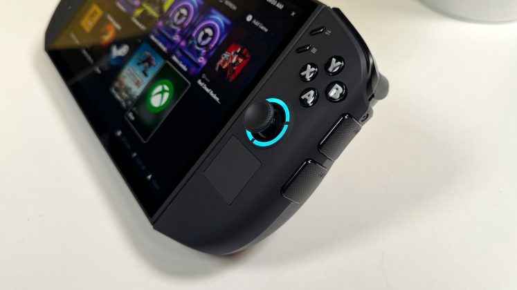 Консоль Lenovo Legion Go 2 с OLED для геймеров